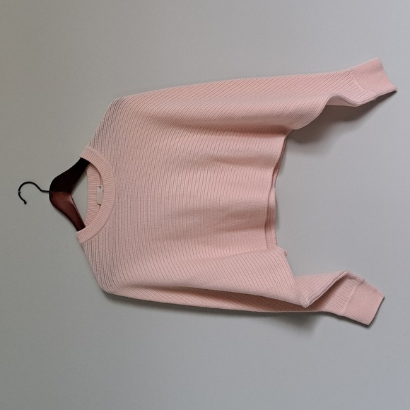 Aritzia Wilfred Free Lolan Sweater Cropped 100% Merino Wool Blush Baby Pink XS - Picture 5 of 9